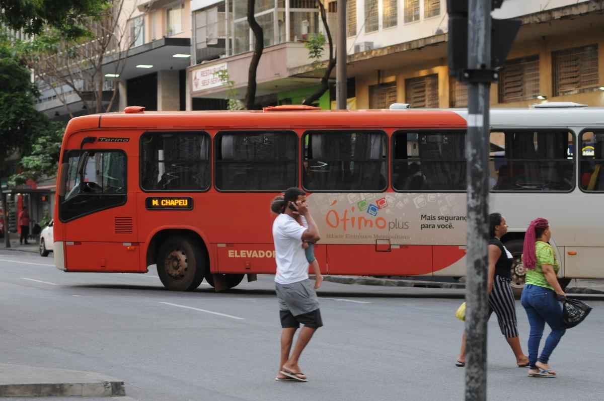 Passagens de ônibus metropolitano sofrem aumento de 13% na segunda (31/1) - Tulio Santos/EM/D.A Press