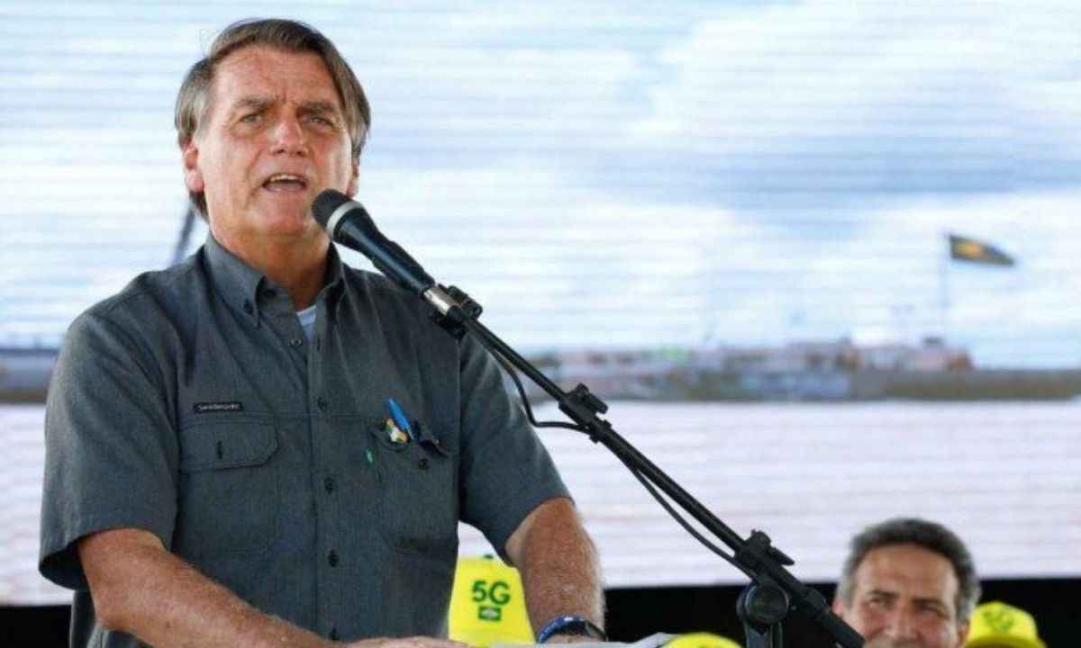 "Entendam a situação do Brasil", diz Bolsonaro sobre reajuste a servidores - Alan Santos/PR