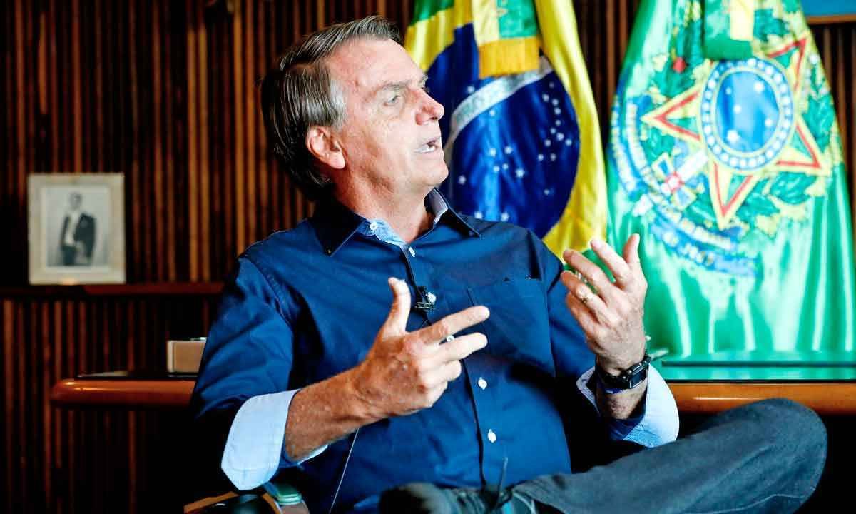 Bolsonaro come farofa, enquanto a oposição articula alianças - Alan Santos/PR - 12/1/22