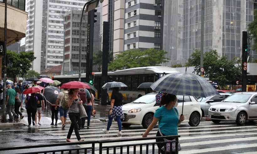 Casos de síndrome respiratória grave tendem a crescer em 23 estados  - Rovena Rosa/Agência Brasil 