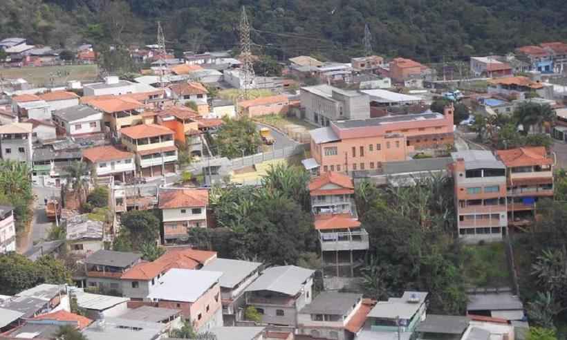 Motoqueiro atropela PM ao tentar furar blitz em Nova Lima - Facebook.com