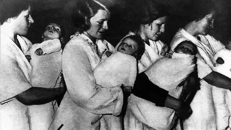 A bebê sequestrada por nazistas em experimento para criar 'raça superior' - Getty Images
