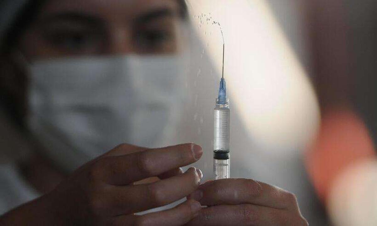 Confira o calendário de vacinação contra COVID-19 de BH desta semana - Leandro Couri/EM/D.A Press