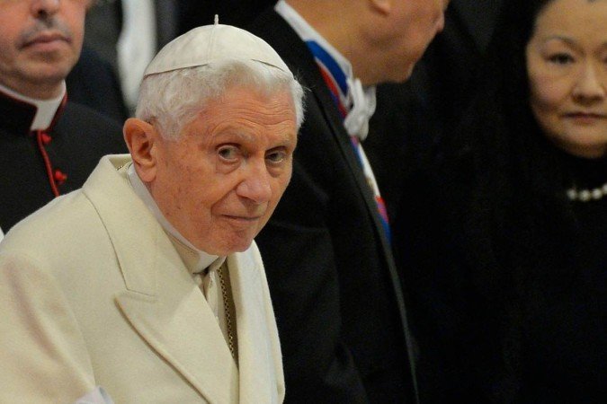 Bento XVI pede perdão por abusos e erros do clero: 'Tive responsabilidade' - Andreas SOLARO/AFP