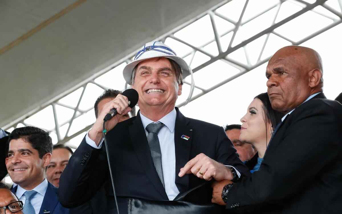 Após erro com nordestinos, Bolsonaro se defende: 'Já me chamaram de alemão' - Alan dos Santos/PR