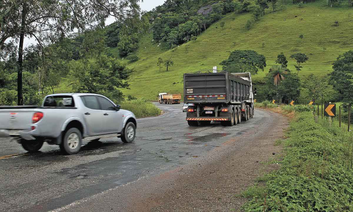 BR-381 lidera ranking de acidentes e mortes nas estradas em Minas - Edésio Ferreira/EM/D.A Press