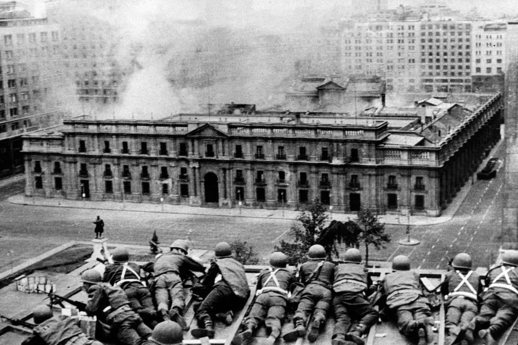 Escritoras latinas escancaram a herança brutal das ditaduras militares - AFP 