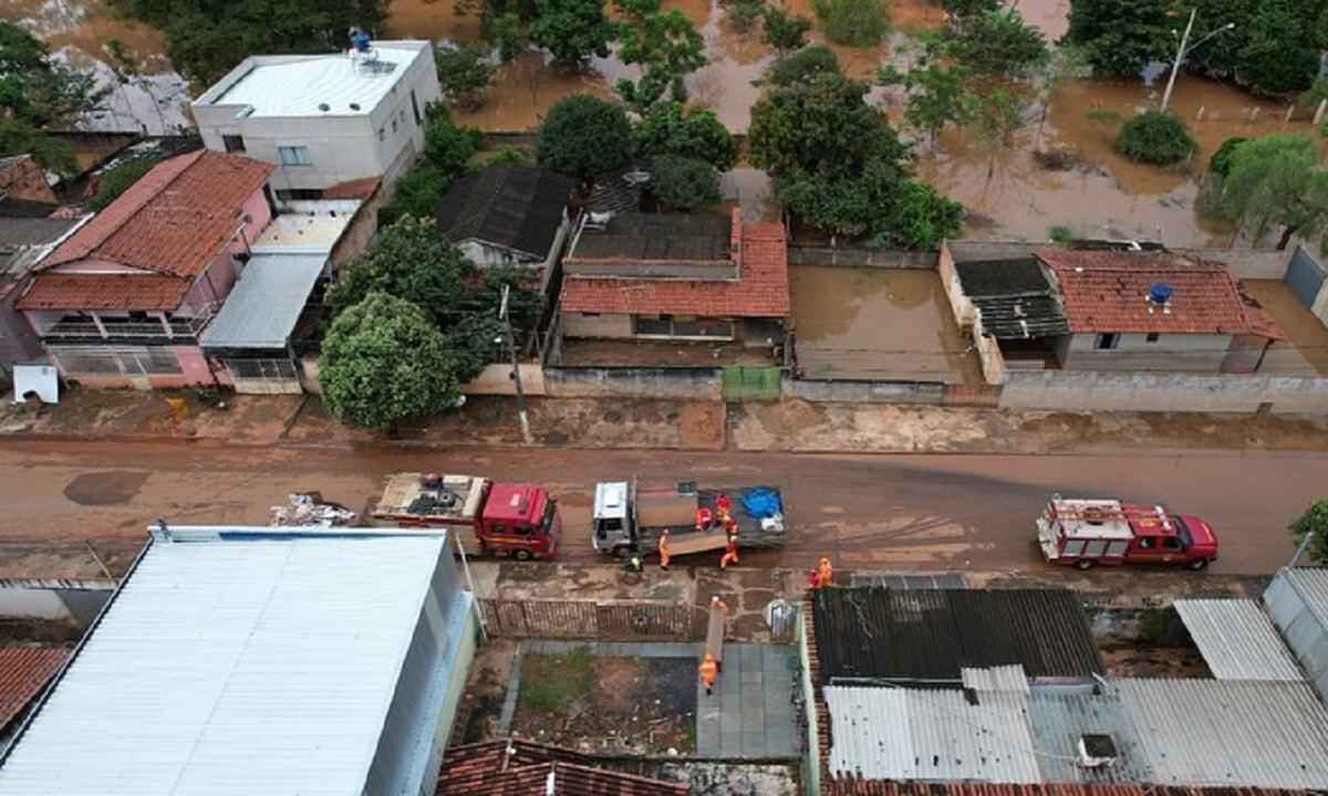 Chuva: Patos de Minas já tem 121 famílias desalojadas após cheia de rio - Reprodução/Corpo de Bombeiros