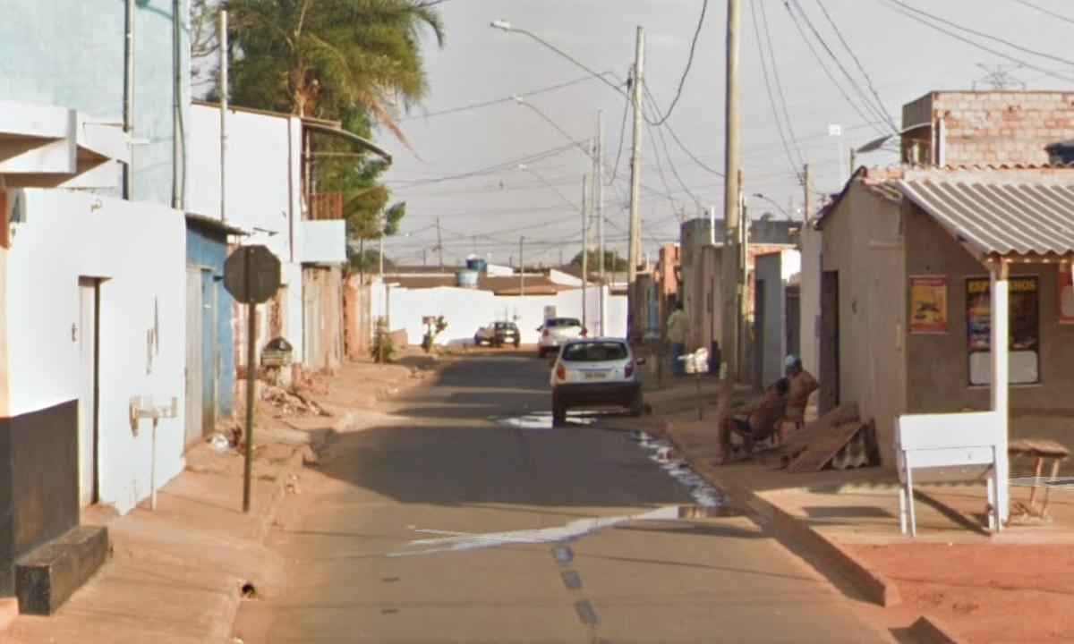 Em 12 horas, polícia registra 2 assassinatos no mesmo bairro, em Uberlândia - Reprodução/Google Street View