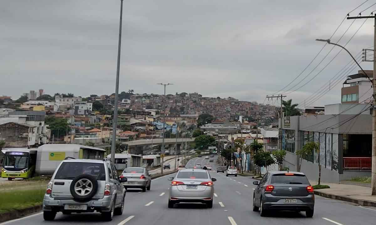 Previsão indica pancadas de chuva ao longo do dia em toda Minas Gerais - Edésio Ferreira/EM/D.A Press