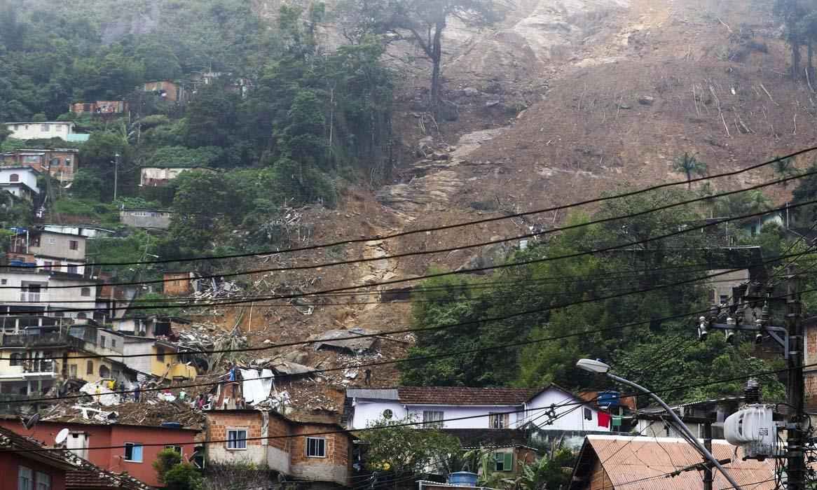 Com 117 mortos, Petrópolis volta a enfrentar chuvas e alagamentos - © Tânia Rêgo/Agência Brasil
