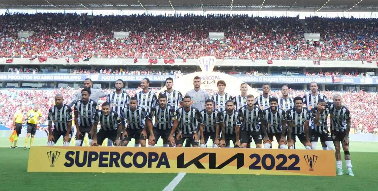 Galo é campeão da Supercopa, batendo o Fla nas penalidades - Alexandre Guzanshe/EM/D.A press