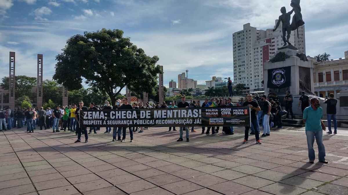 Apoio da população e pouca interferência no trânsito antes de manifestação - Edésio Ferreira/EM/D.A Press