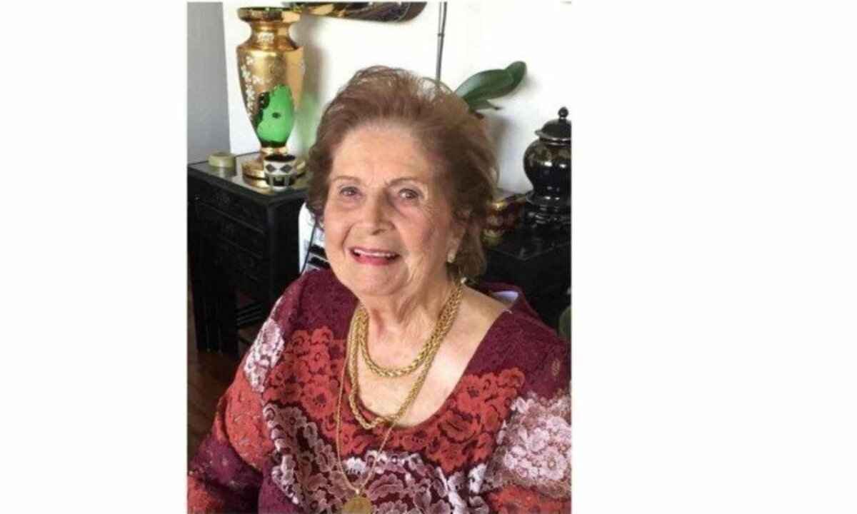 Morre Maria Coeli Cabral, esposa de Paulo Cabral, ex-presidente do Correio - Arquivo pessoal