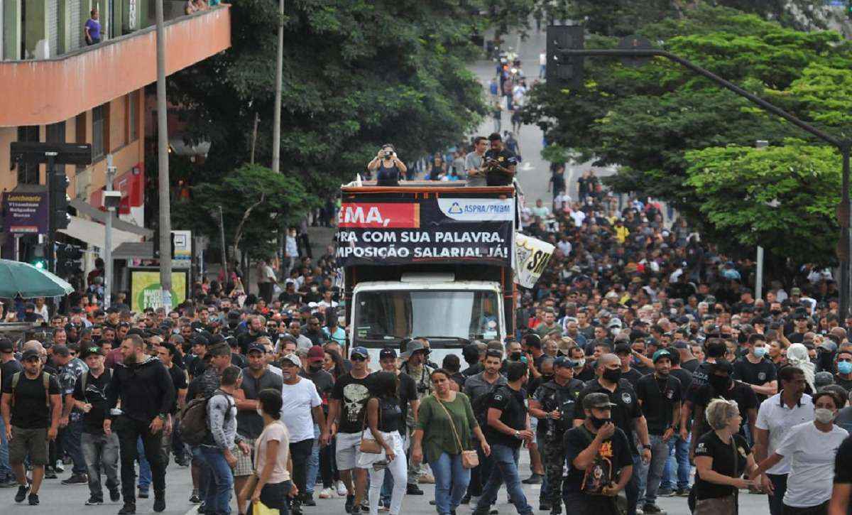 MG: Governo anexou dossiê sobre sindicalistas em ação contra ato da polícia - Gladyston Rodrigues/EM/D.A Press