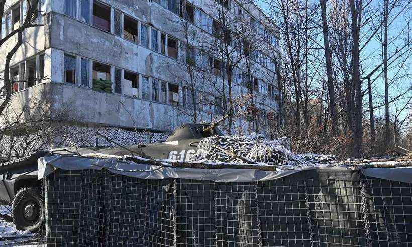 Movimentação russa em Chernobyl pode ter aumentado radiação, diz Ucrânia - Sergei Supinsky / AFP