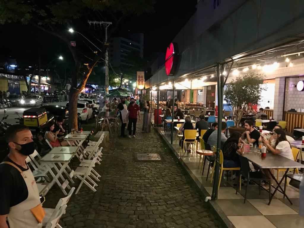 BH: foliões trocam agitação das ruas e barzinhos por festas privadas - Ramon Lisboa/EM/D.A Press