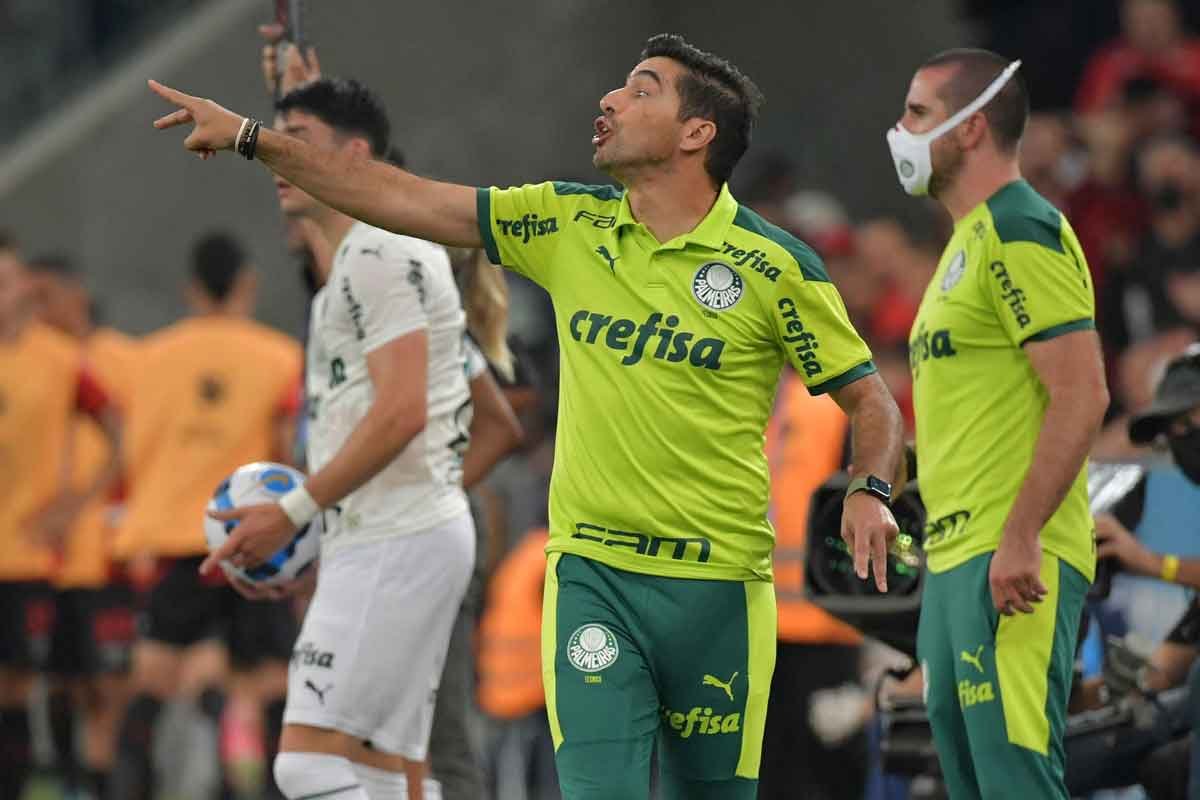 Sucesso de gringos mexeu com os técnicos brasileiros - NELSON ALMEIDA/AFP