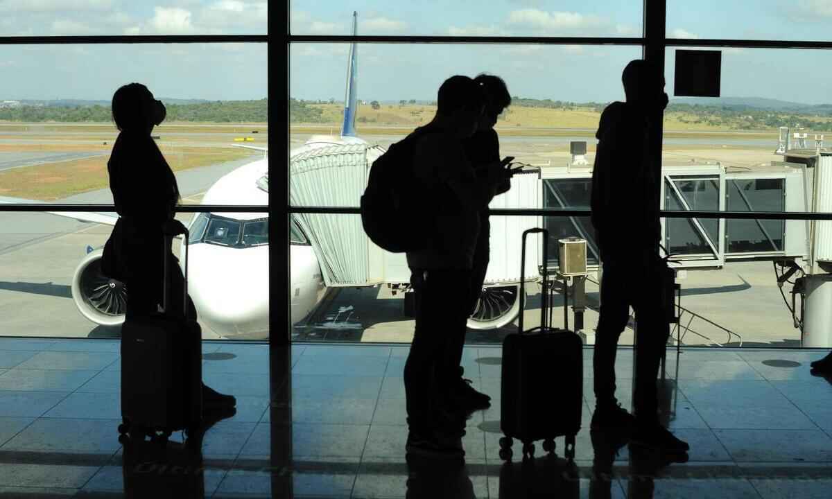 Idosa encontra relógio em bandeja no Aeroporto de Confins e acaba presa - Leandro Couri/EM/D.A Press