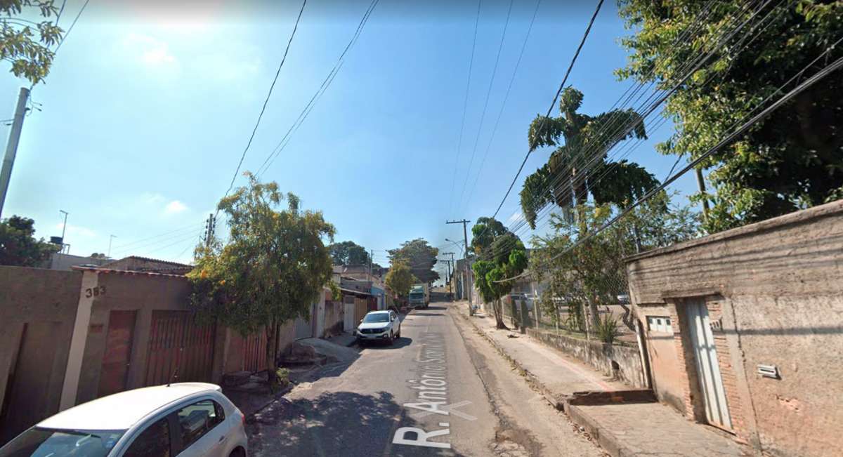 Polícia investiga suspeita de latrocínio em morte de idoso em Betim - Reprodução/Google Street View