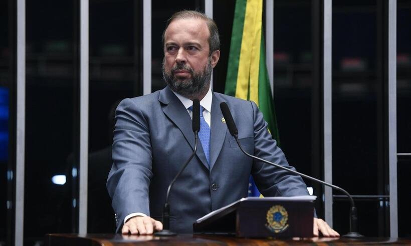 Após movimento do PT, Silveira diz que debate eleitoral agora é precipitado - Agência Senado