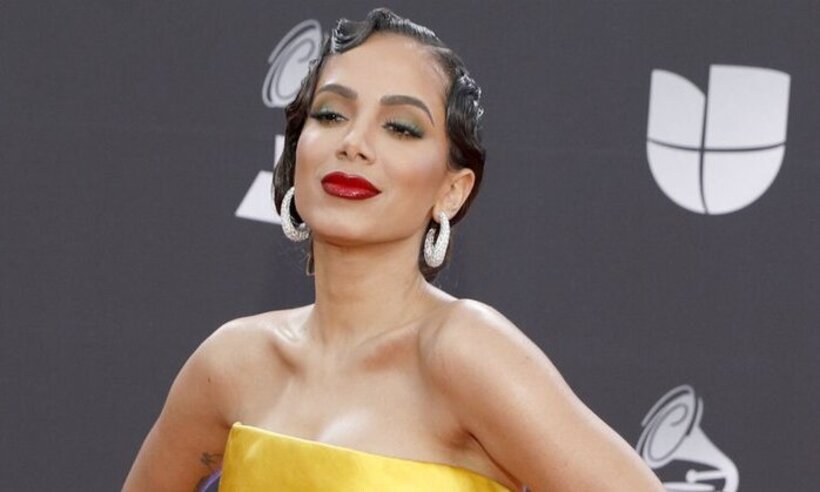 Depois de Bolsonaro criticar o BBB, Anitta ironiza: 'É subcelebridade?' - Joe Buglewicz / AFP 