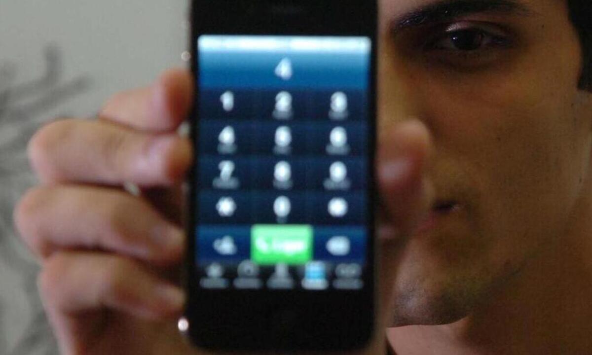 Empresas de telemarketing têm prefixo obrigatório a partir de hoje: 0303 -  Alexandre Guzanshe/EM/D.A Press - 10/06/2011