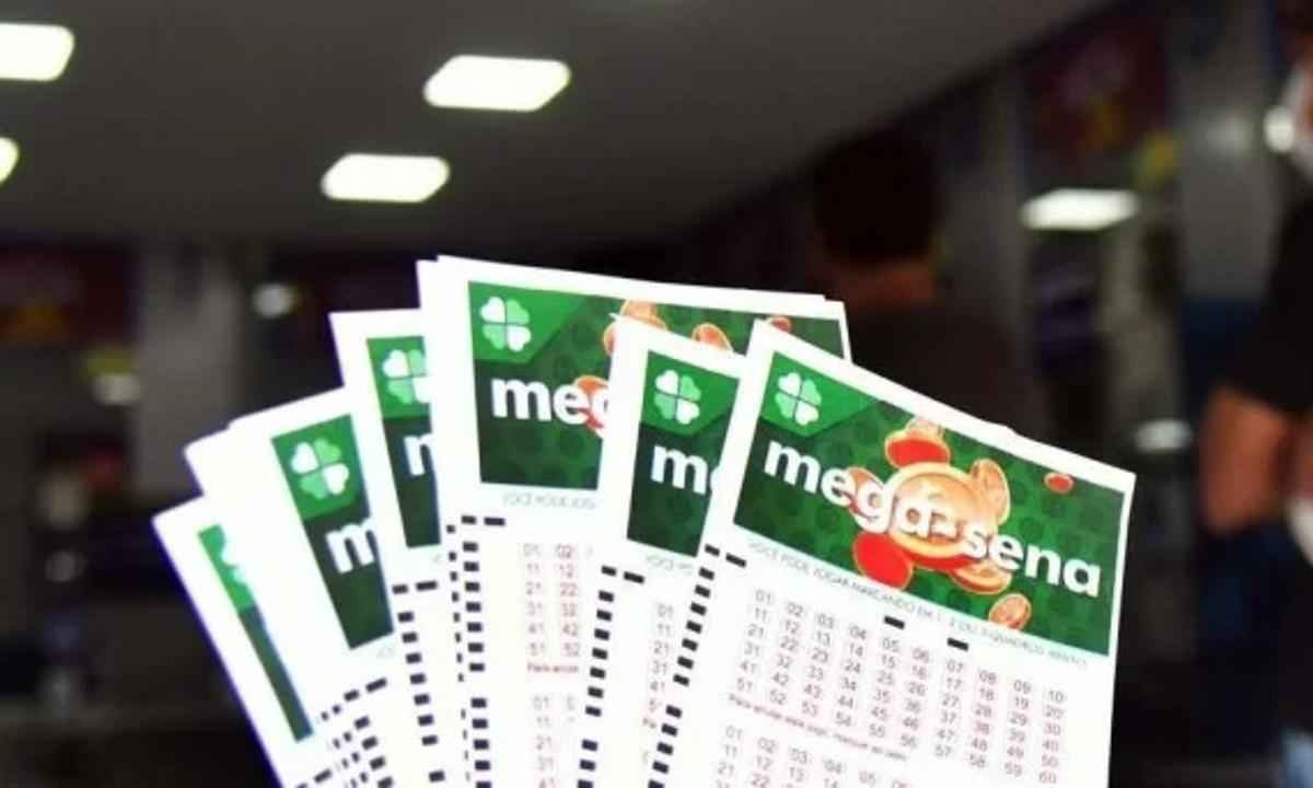 Mega-Sena acumulada: o que você faria com R$ 130 milhões? - ED ALVES/CB/D.A.Press