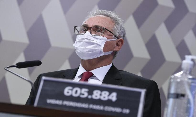Renan Calheiros sobre Bolsonaro: 'Presidente minúsculo' - Edilson Rodrigues/Agência Senado