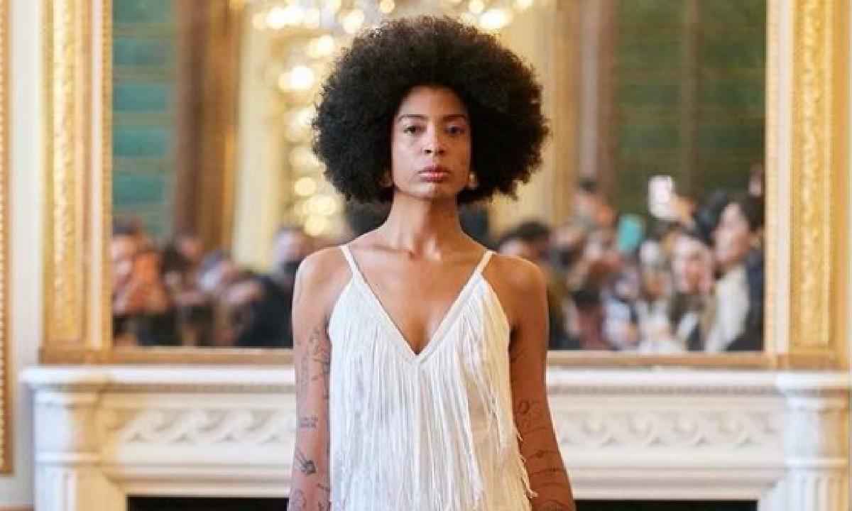 Modelo brasileira desfila com cabelo Black Power na Paris Fashion Week - Reprodução: Instagram
