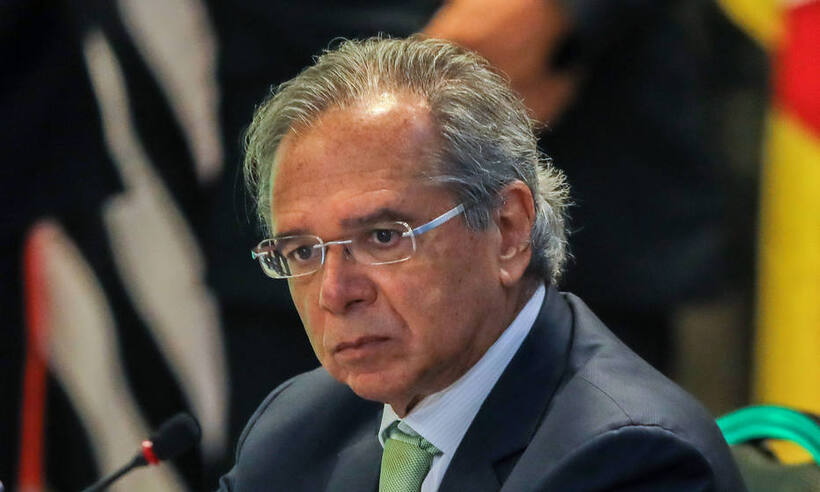 Guedes admite subsídio para o diesel apenas em 'estado de calamidade' - SERGIO LIMA /AFP