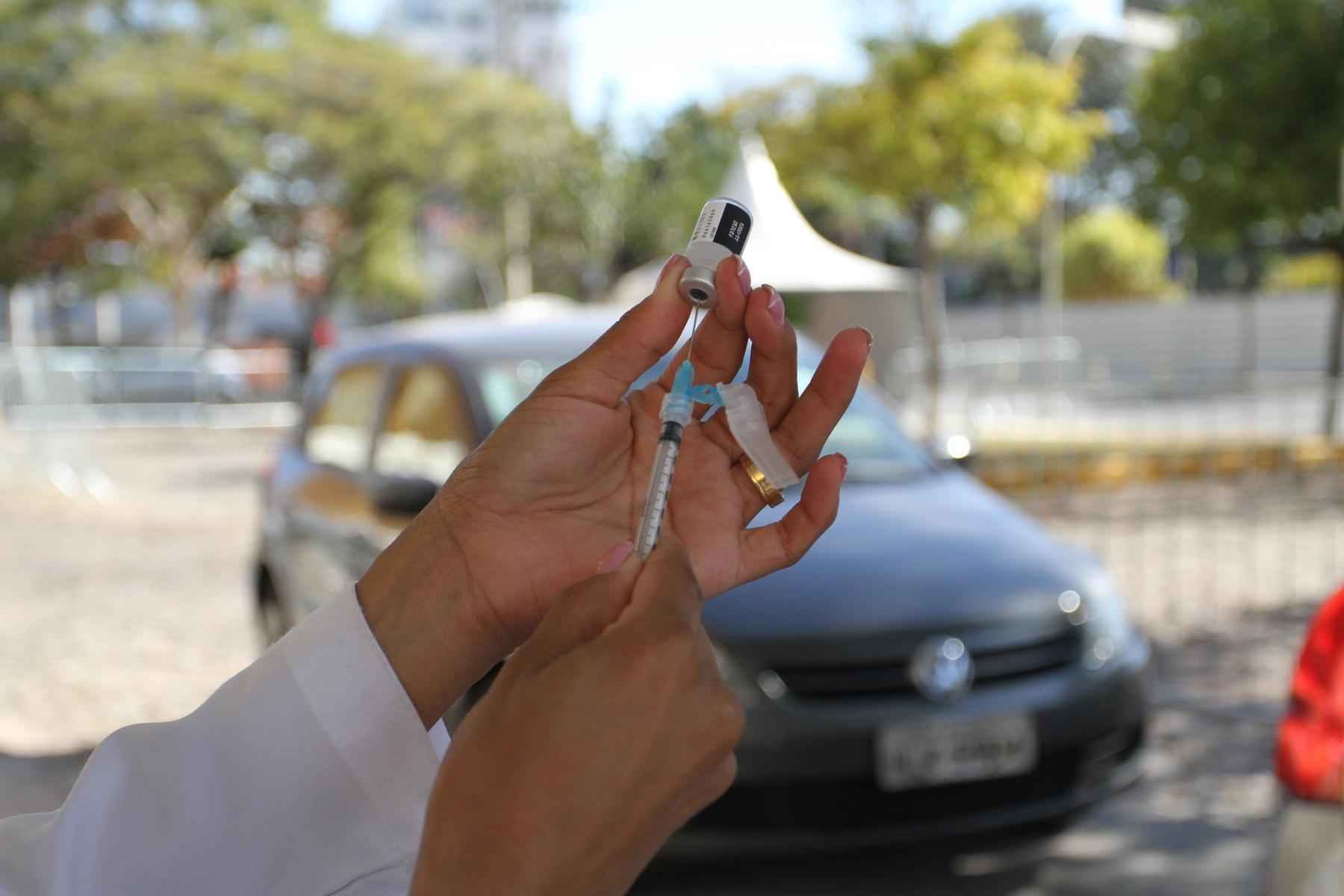 MG: 16 pessoas morrem por COVID-19 nas últimas 24h - Edesio Ferreira/EM/D.A Press