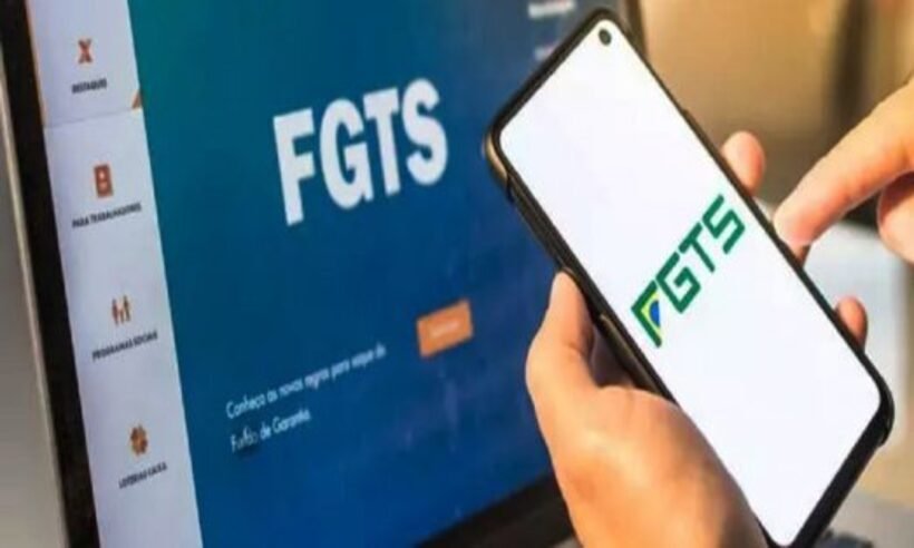 Confira cronograma de antecipação do 13º e saque de R$ 1 mil do FGTS - Arquivo/Agência Brasil