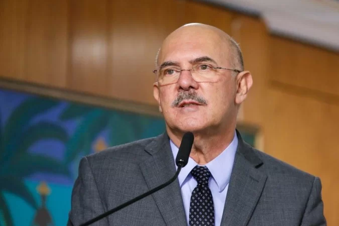 Até o Centrão pede demissão do ministro Milton Ribeiro - Isac Nóbrega/PR