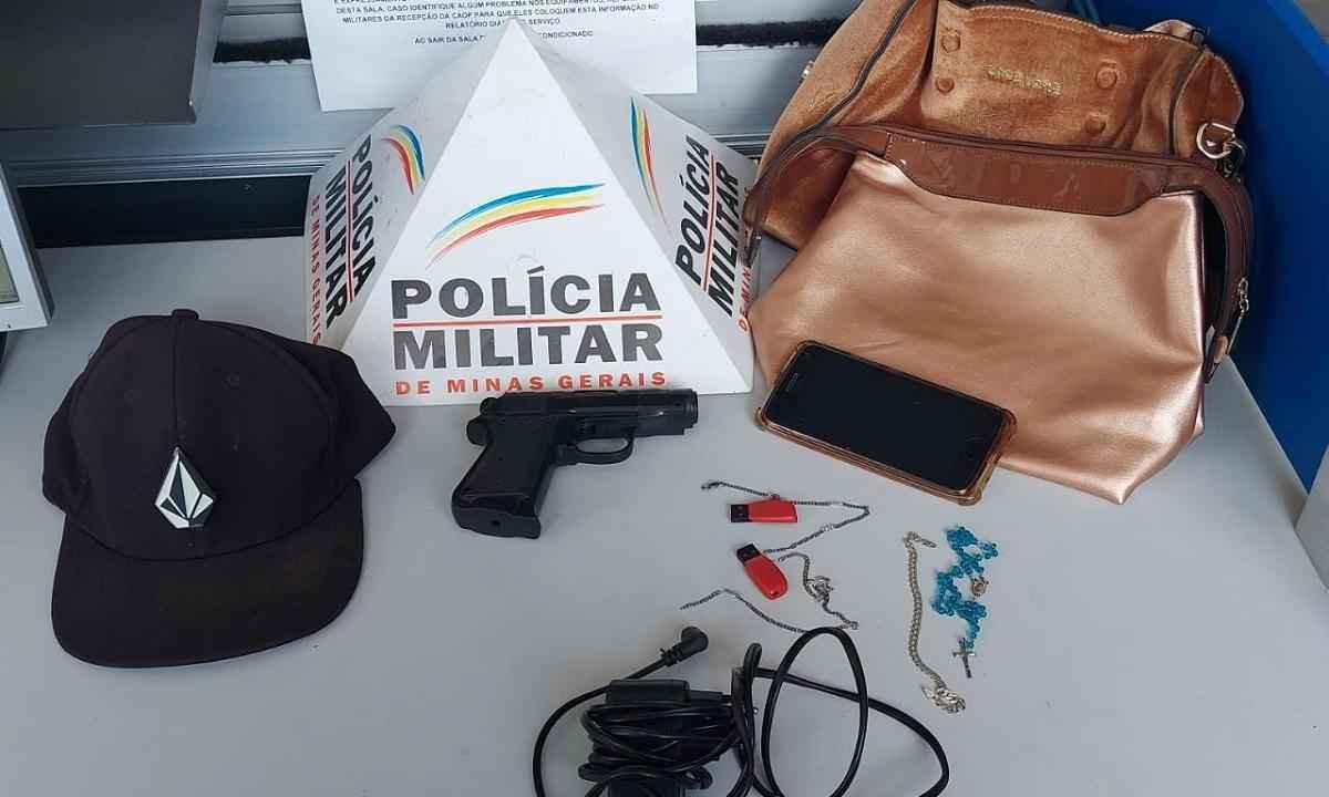 Dupla comete 5 roubos em menos de 24h, mas acaba presa em cerco da PM - Divulgação/PMMG