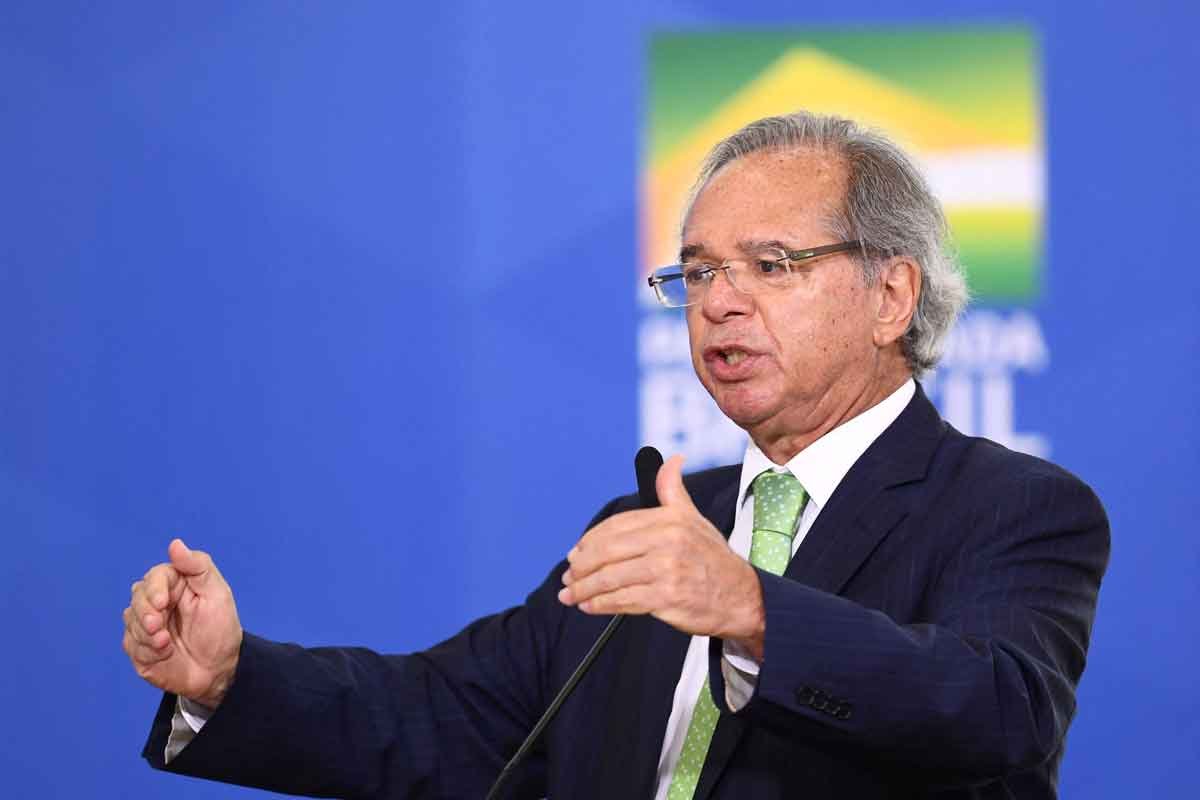 Ministro Paulo Guedes promete privatizações, mas ninguém acredita mais - Evaristo Sá/AFP