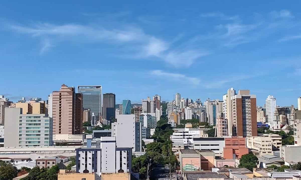 Fim de semana em BH terá temperaturas elevadas e possibilidade de chuva - Jair Amaral/EM/D.A Press