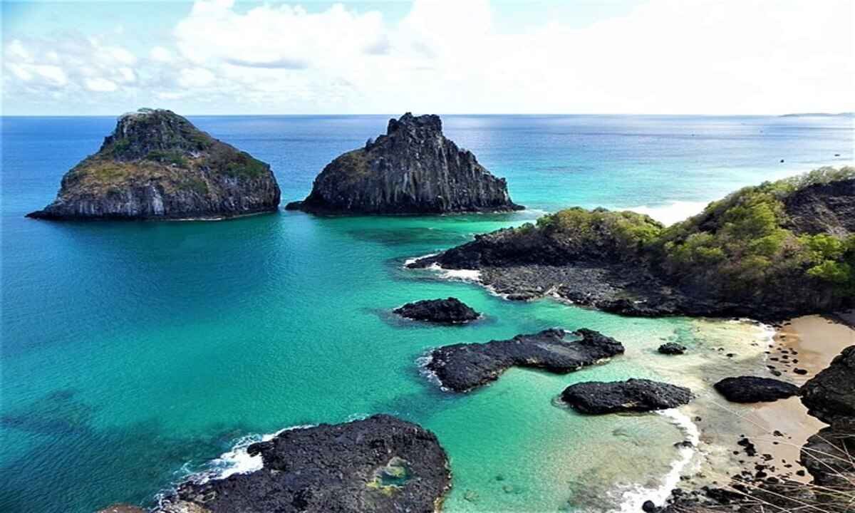 Governo Bolsonaro tenta tirar Fernando de Noronha de Pernambuco  - Wikipédia Commons