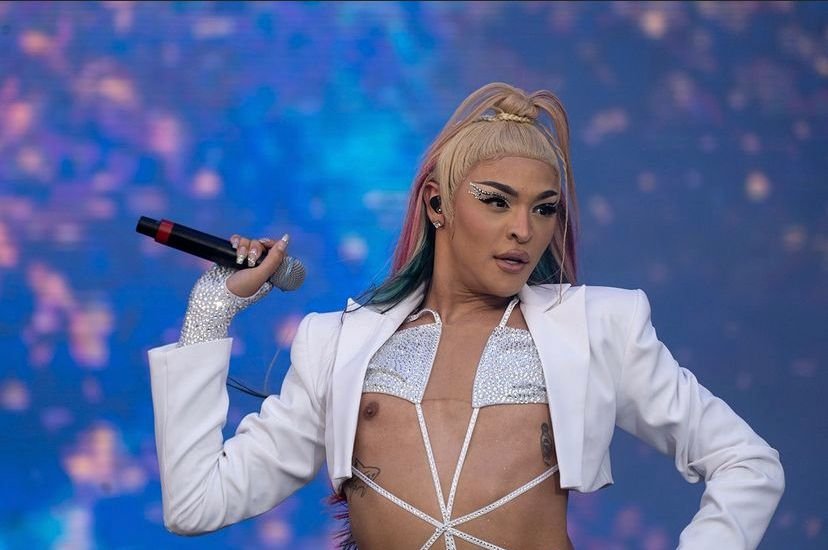 Vídeo: Pabllo Vittar dá tapa em fã que puxou seu cabelo - Instagram/reprodução