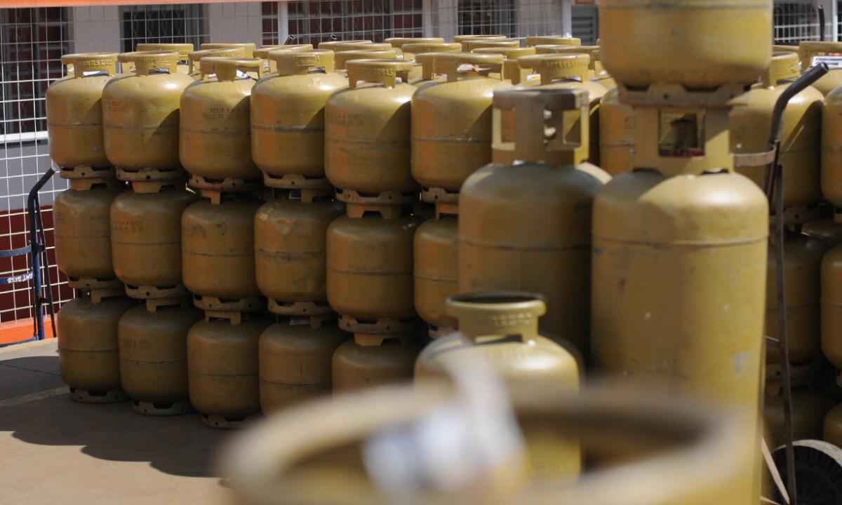 Preço do gás de cozinha teve alta de quase 10% em BH; confira os valores - Leandro Couri/EM/D.A Press