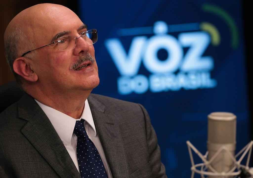Milton Ribeiro diz que autorizou vincular imagem à produção de bíblias - Fabio Rodrigues Pozzebom/Agência Brasil 