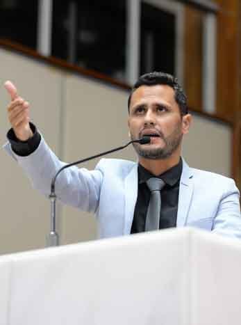 Cleitinho tenta emplacar candidatura ao Senado - GUILHERME DARDANHAN/ALMG