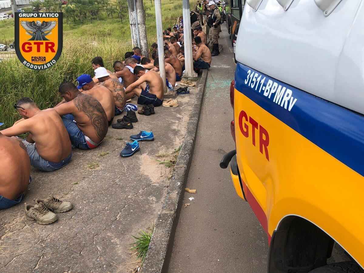 PM apreende armas e drogas com integrantes da Máfia Azul em BH - PMMG
