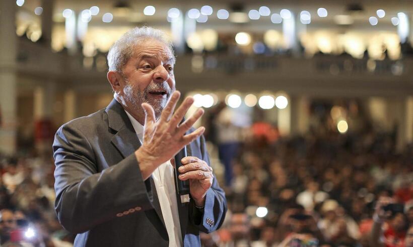 Se eleito, Lula diz que irá tirar 8 mil cargos comissionados de militares - Ricardo Stuckert/PT