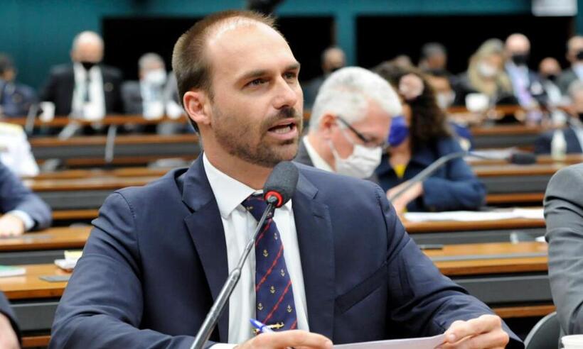 Eduardo Bolsonaro questiona se Miriam Leitão realmente foi torturada - Cleia Viana/Câmara dos Deputados
