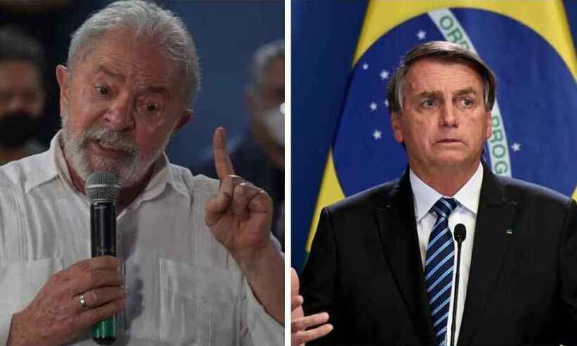 Paraná Pesquisas: Lula tem quase sete pontos de vantagem sobre Bolsonaro - NELSON ALMEIDA / AFP e Attila KISBENEDEK / AFP