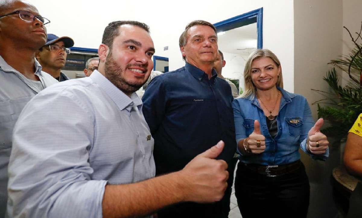 Em tom de campanha, Bolsonaro volta a criticar medidas para conter COVID-19 - Alan Santos/PR