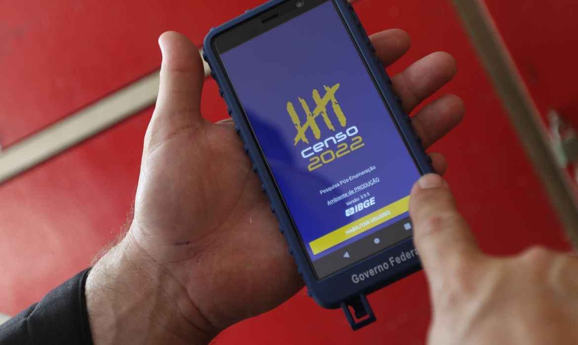 Mais de 620 mil candidatos disputam hoje vagas para trabalhar no Censo - Tânia Rêgo