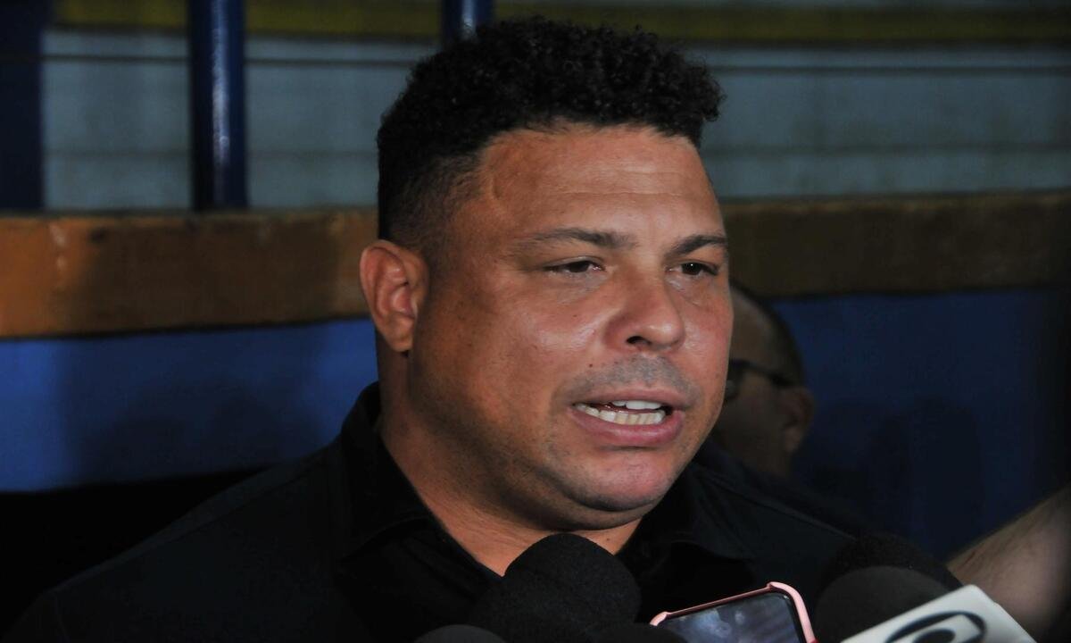 Ronaldo, contrate reforços urgentemente. Subir é obrigação - Marcos Vieira/EM/D.A Press