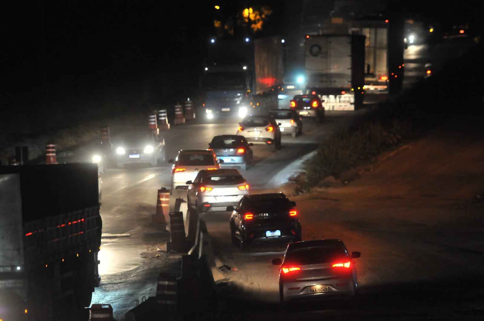 Rodovias na Grande BH registram tráfego pesado na saída para o feriado - Marcos Vieira/EM/D.A Press